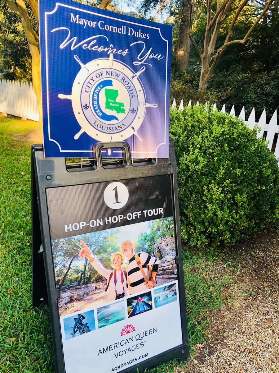 LouisianaLtGov's tweet photo. Today I joined #PointeCoupee Parish leaders @CityofNewRoads Mayor @cornell_dukes, Sheriff Thibodeaux & Asst. Public Works Dir. Watkins to welcome visitors from the @AQVoyages riverboat cruise to New Roads — the FIRST TIME EVER a riverboat has toured this area of Louisiana! 🛳️📍 https://t.co/qK9ycONEcD
