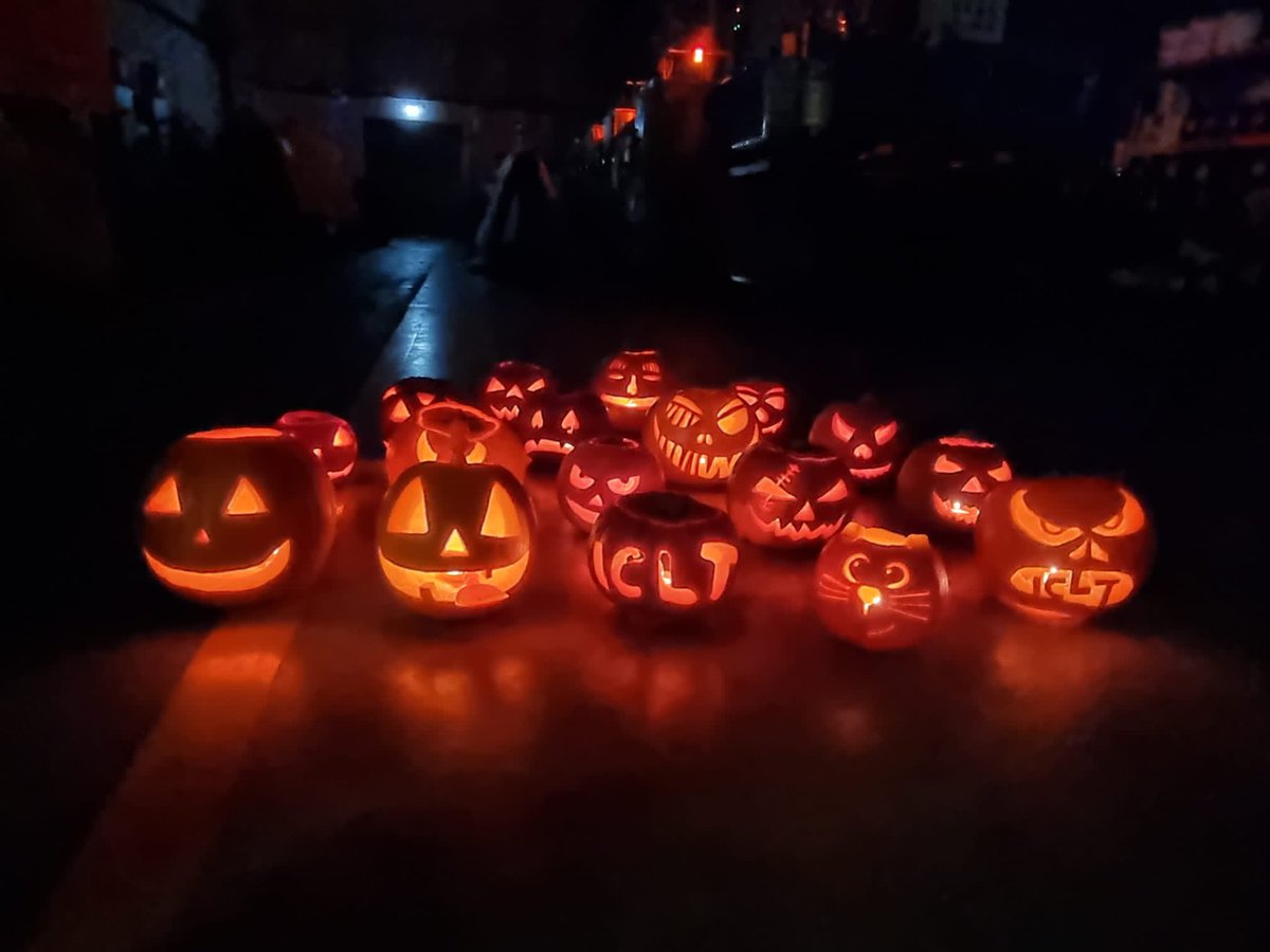 ICLTLeather's tweet photo. Spooky goings on down at ICLT this evening. The first Corium Club social of the year was pumpkin carving. ICLT students showed spooktacular creativity and carving skills! #icltleather #coriumclub https://t.co/Dlk5EmGJfJ