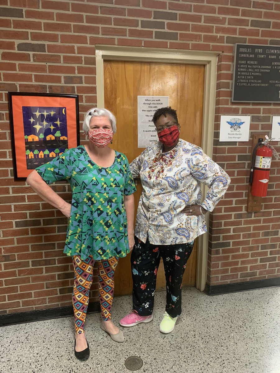 IDMSBlueJays's tweet photo. #RedRibbonWeek2021  Our staff is showing their PRIDE by participating in red ribbon week. Tuesday was “Don’t Get Mixed Up in Drugs” Wear Mismatched Clothes. https://t.co/Ge5JtPoDza