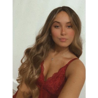 KatieWardil's tweet photo. #NewProfilePic https://t.co/OSagKyfMRa
