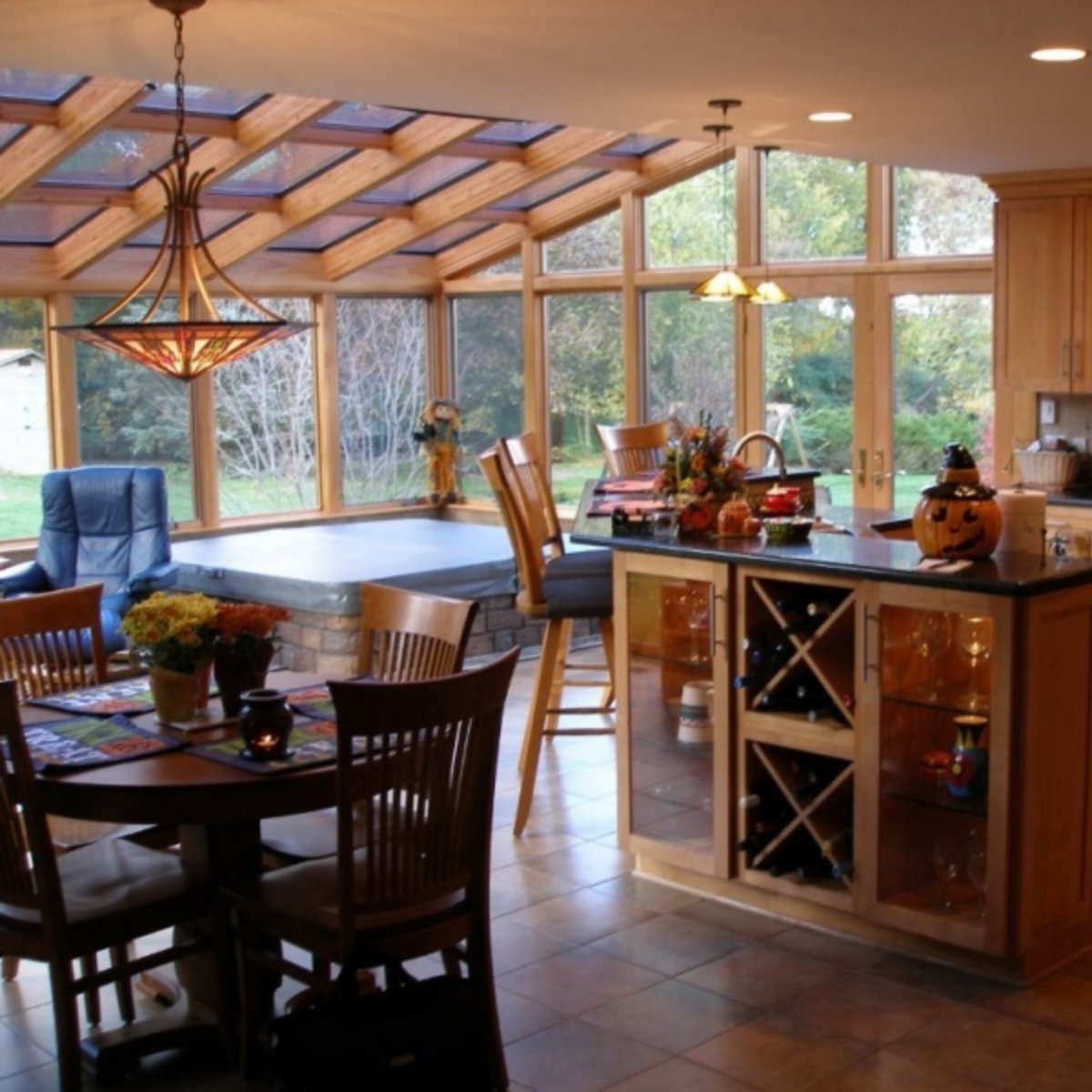 ExpressSunroom's tweet image. We're ready to bring you the perfect sunroom in every way -- just give us a call: (843) 501-0036. #CharlestonSC #sunrooms