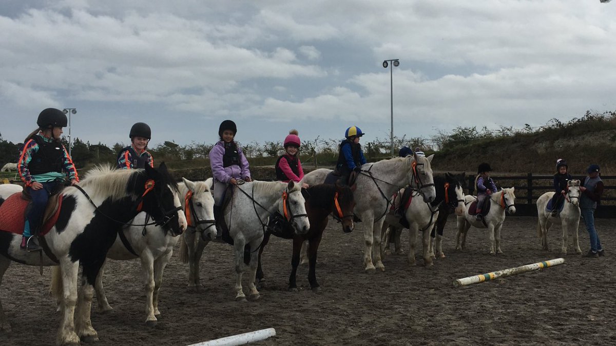 Halloween Pony Camp 2021 Day 1 done and dusted. A great day was had by all. We're looking forward to another fun day with the next group of riders on Thursday (Also Sold Out!) A big well done to all our hard working super ponies, horses and team of helpers #ponyhour #LouthChat🏇
