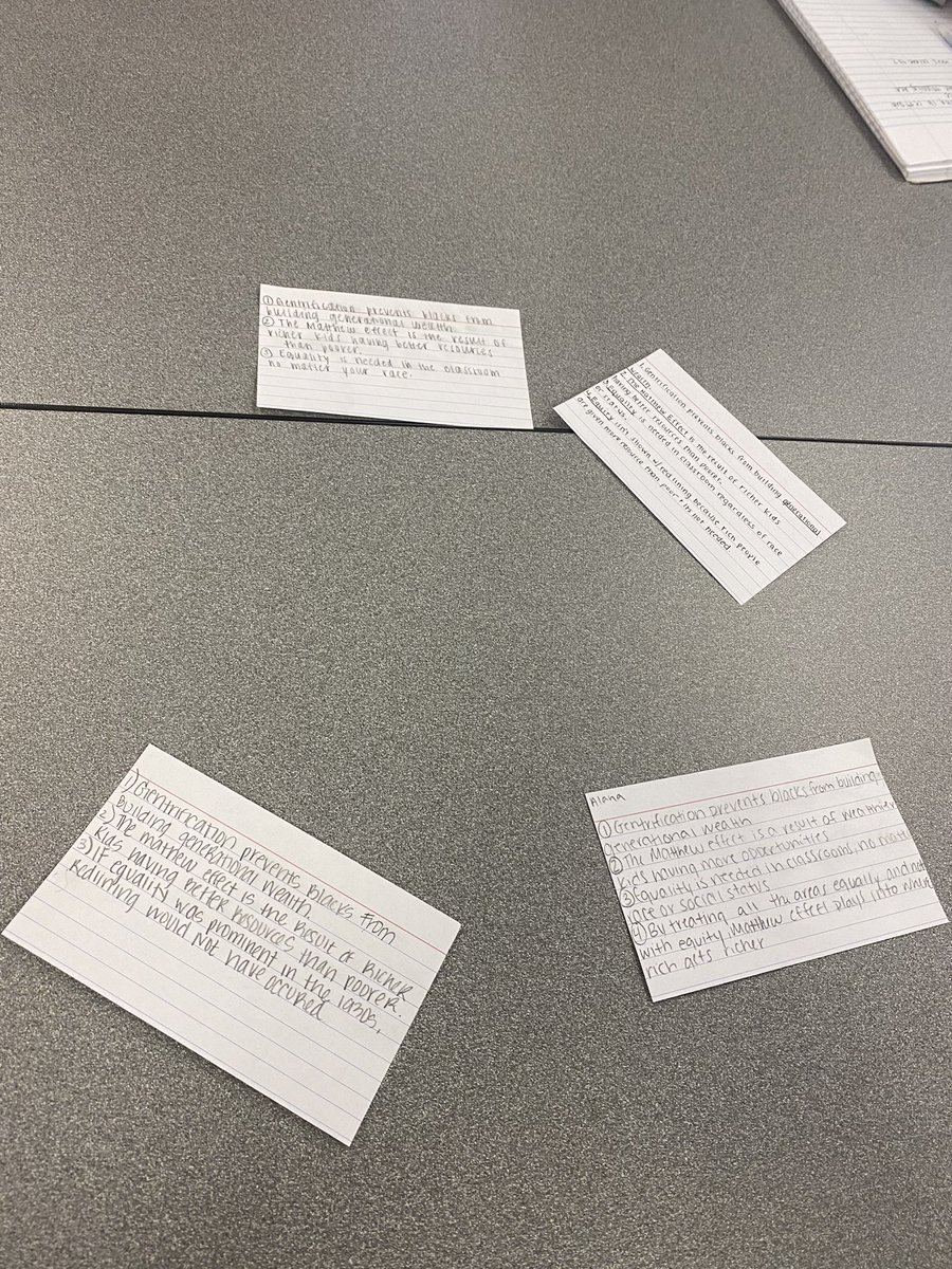 kamrynhaynes21's tweet photo. Our first class after fall break in #EDUC200 we were assigned new groups. 😢 on the bright side, we were introduced to new friends and new minds! We also created sentences based off of terms that reflect “redlining” an era that we researched before coming to class. #02Fall21 https://t.co/bOID2lo8TL