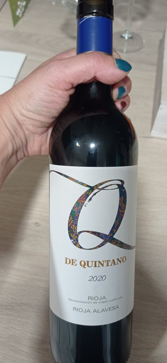 #DeQuintano #riojaalavesa un joven sin maceración carbónica, muy recomendable 👏👏