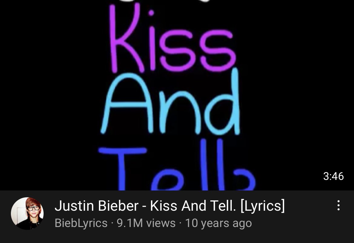 gaptoothkells's tweet photo. nobody:
me in 2010: https://t.co/ugw3FavoWp