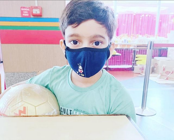 imArshit's tweet photo. #photooftheday #fashion #beautiful #happy #cute #pizza #like4like #followme #picoftheday #follow #me #selfie #arshit #art #mask #instadaily #friends #repost #nature #boy #fun #style #smile #instalike #likeforlike #family #travel #babyboy https://t.co/iQ6uGfNUjV