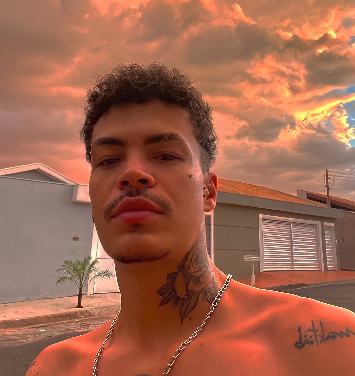 BrunoManssur's tweet photo. 🥵 https://t.co/xgQrCfztLg