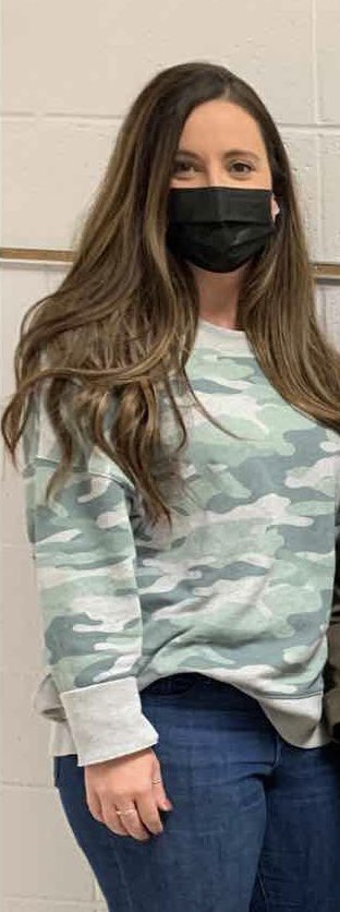 meg_maree's tweet photo. 5th grade comment of the day:
“That’s not real camo….what are you camouflaging yourself from, the other basic girls?!” I just about died and I have literally cracked up all day 🤣🤣 https://t.co/Pl55bTdQ1U