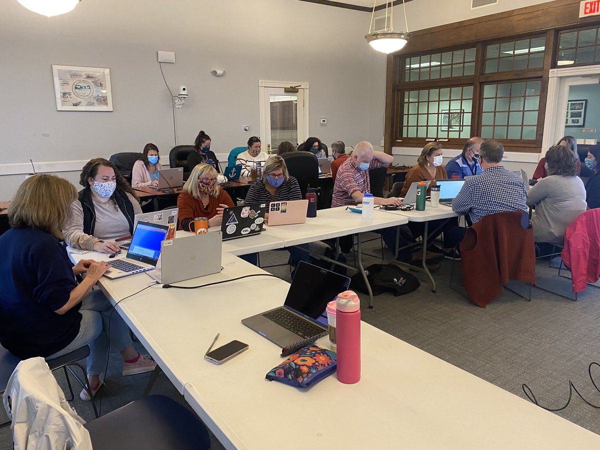 A big thanks to our Ipswich technology committee teachers for a productive workshop day today. Also thanks to Tali at <a href="/CommonSenseEd/">Common Sense Education</a> for a great session on #digitalcitizenship