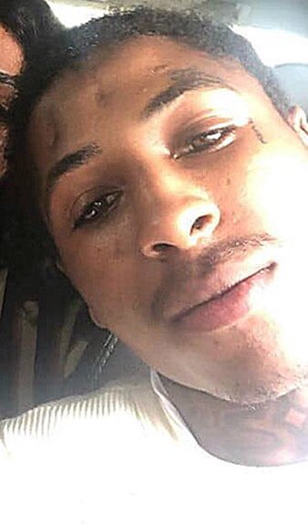 4KTFeed's tweet image. 25 Likes &amp;amp; 15 Retweets Imma Post How “NBA YoungBoy“ Looks Now 🤣💚. #YBFree