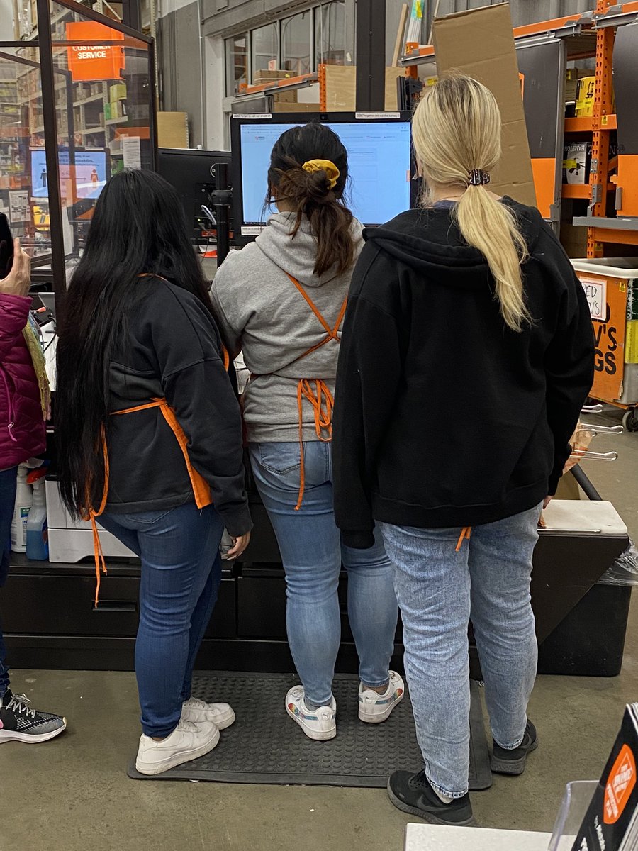 Abbey Larson tweet media