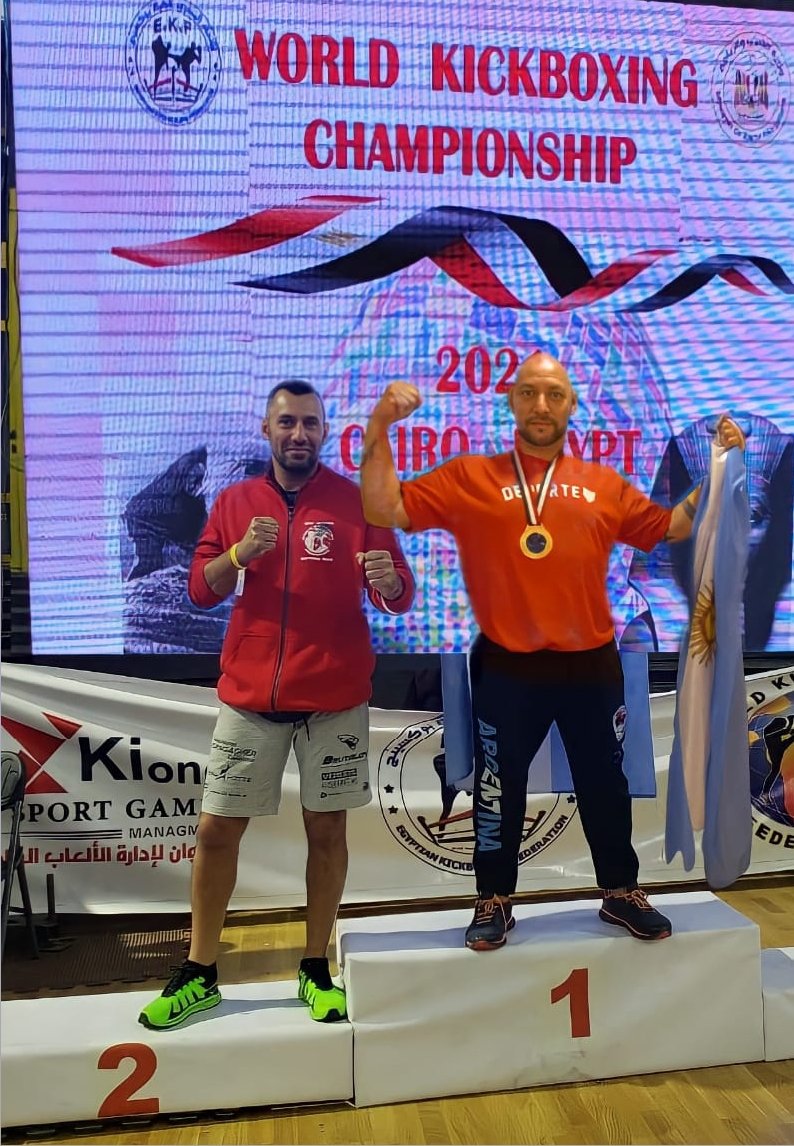 alexispotel's tweet photo. Gustavo Balbuena (@gustavo_bal), representante de #Tigre 🐯, se consagró campeón del Mundial de Kickboxing de #Egipto, en la categoría Maestros 80kg. Para ello, venció a competidores de Polonia, Austria, Rusia, Nigeria Rumanía, Francia y Egipto. Felicidades campeón 👏🏼 https://t.co/fD47pfgSVW