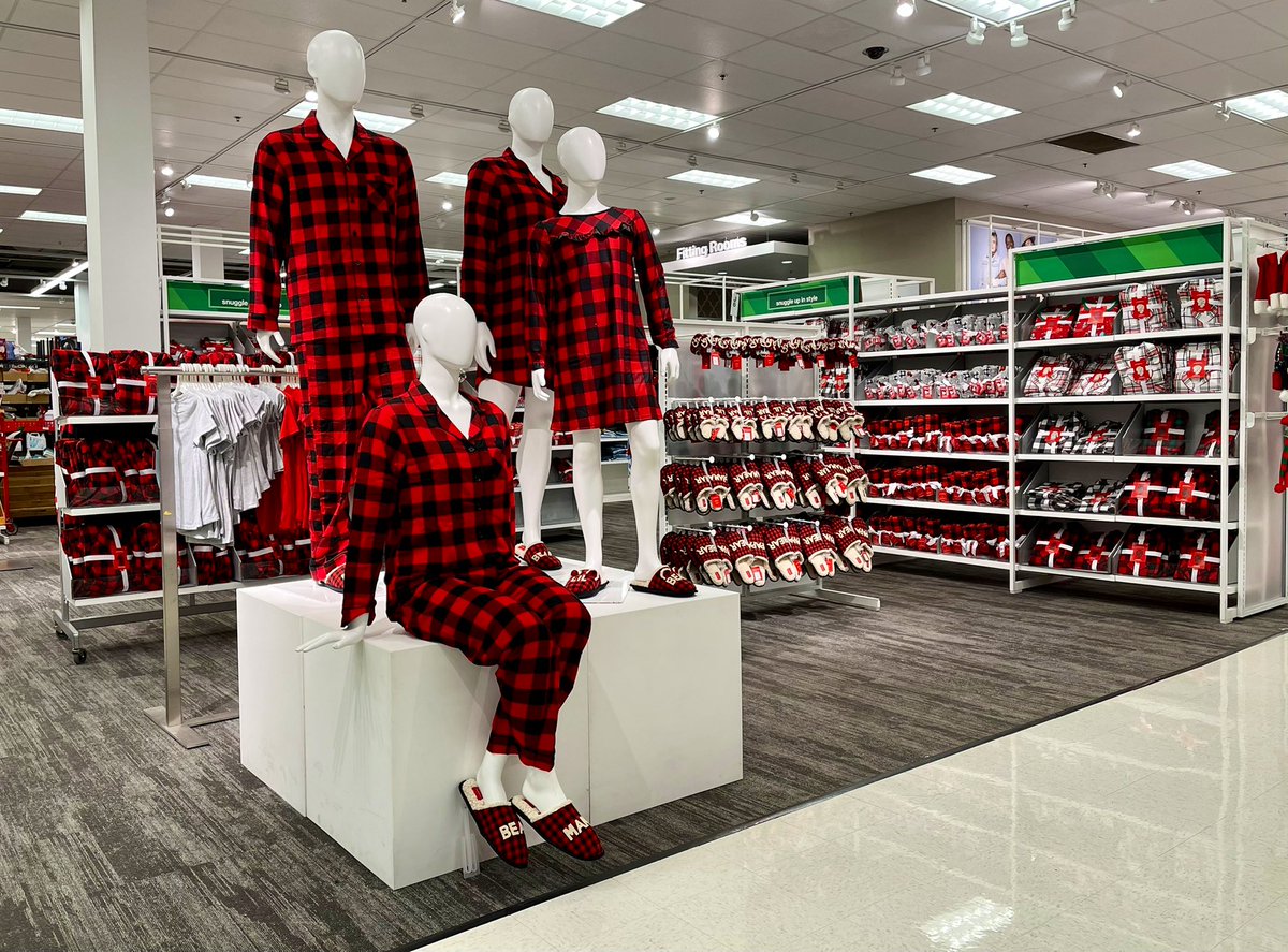 Shout out to everyone in this photo! Way to set family sleep as a team! Flexed over some ISM and waiting for the real ISM to fully set. Great job guys…TEAMS WIN! #T2079 <a href="/K2Virgilio/">Kevin Laughlin</a> <a href="/SSL2079/">Claudiam</a> <a href="/tonypena/">Tony Pena</a> <a href="/nikki_j1981/">Nikki Jaskulka</a> @JefffETL @laurcountryman