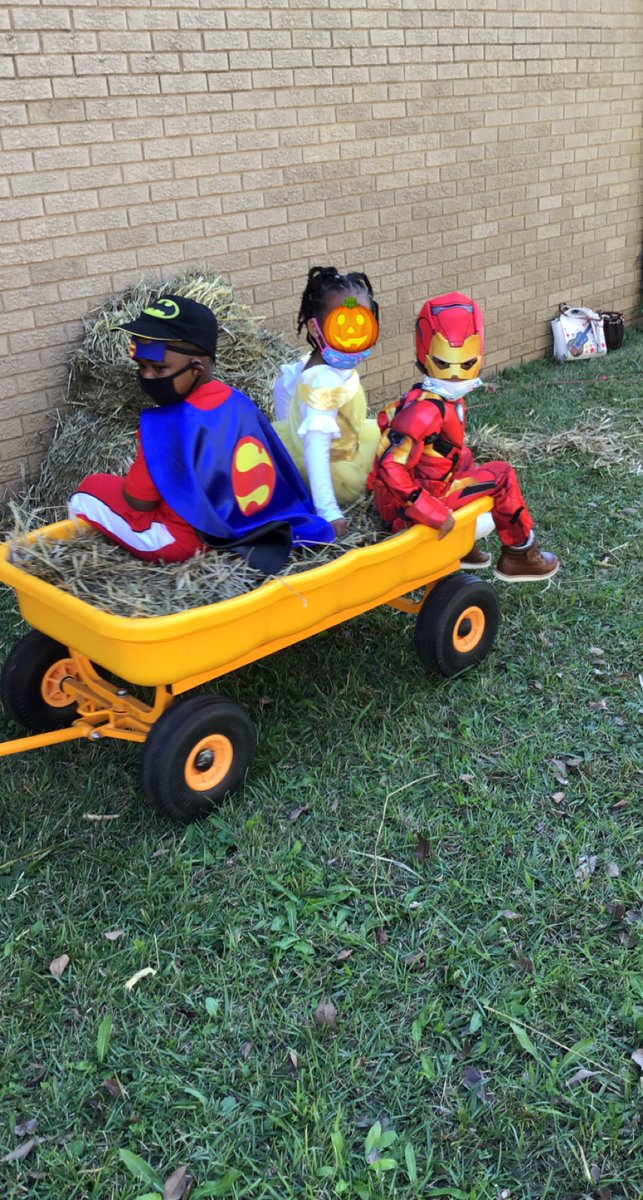 dmenefee18's tweet photo. PreK Pumpkin was the best! Thanks to Pleasant Grove Hills Foodland for donating the pumpkins for our students. @pleasantgrovees @AndieSpradling https://t.co/Wqn1rEeej7