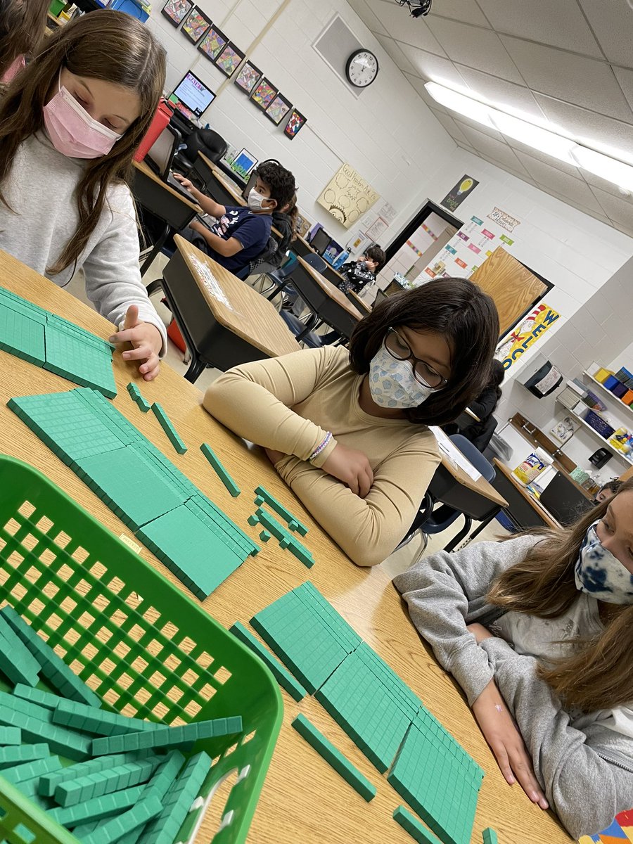 Mrs_Economou's tweet photo. Conquer Math training in action in 4th grade today! The kids did great! @Kcomerford22 @Principal_UGL https://t.co/CvO2SOTNci