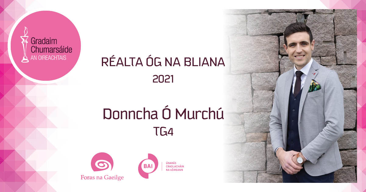 OirnaGaeilge's tweet photo. Caithfidh nach bhfuil scamall sa spéir anocht mar feicimid Réalta Óg na Bliana go soiléir. Comhghairdeas mór leat @donnchaom #Gradaim2021 @BAItweets @IBIreland @CRAOL @ForasnaGaeilge @DeptCulturelRL @pucamob https://t.co/TJEvJgV3Wg