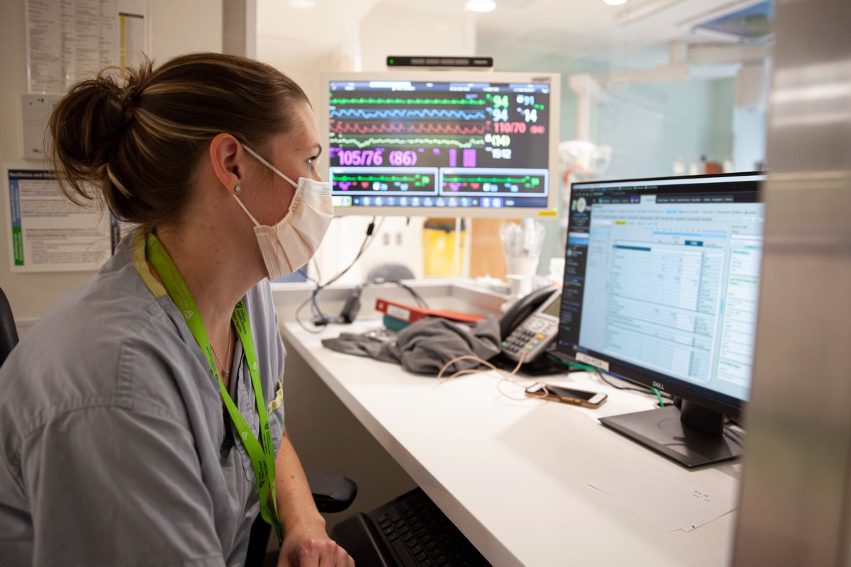 THP_hospital's tweet photo. This Canadian Intensive Care Week, we acknowledge and express gratitude for the amazing intensive care staff at THP who provide essential, life-saving treatment for our most critically ill patients #CICW2021.  💙🩺 

#ThankYou #BetterTogetherTHP https://t.co/KonTL3ZS4s