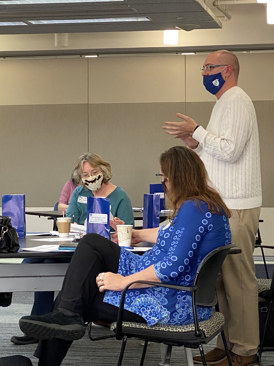 AFTEVPDeJesus's tweet photo. .@AFTunion hosting the 3rd in-person #AFTLeaderTour. Welcoming 12 new local leaders  to the wonderful and supportive AFT Family! #AFTStrong #WeAreOne @fedingram https://t.co/03UP8a4mlj
