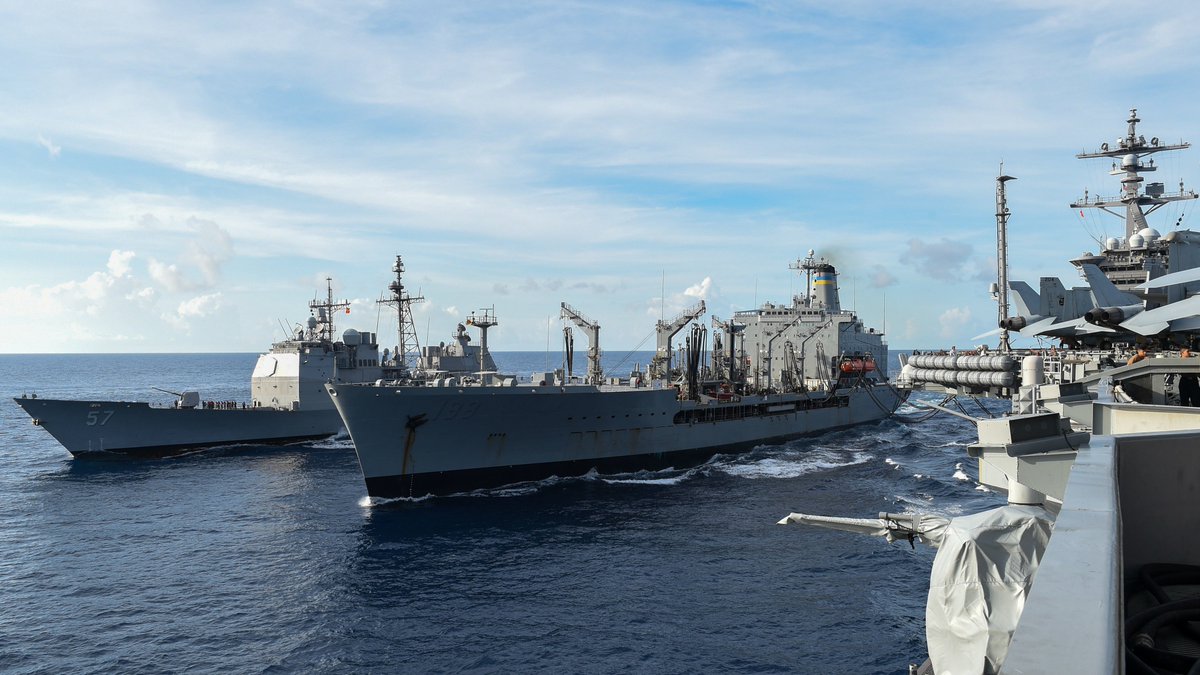 #USSCarlVinson (CVN 70) and #USSLakeChamplain (CG 57) take on fuel and cargo from #USNSBigHorn (T-AO 198) and #USNSMatthewPerry (T-AKE 9) during an underway replenishment in the South China Sea on Tuesday. #MSCDelivers