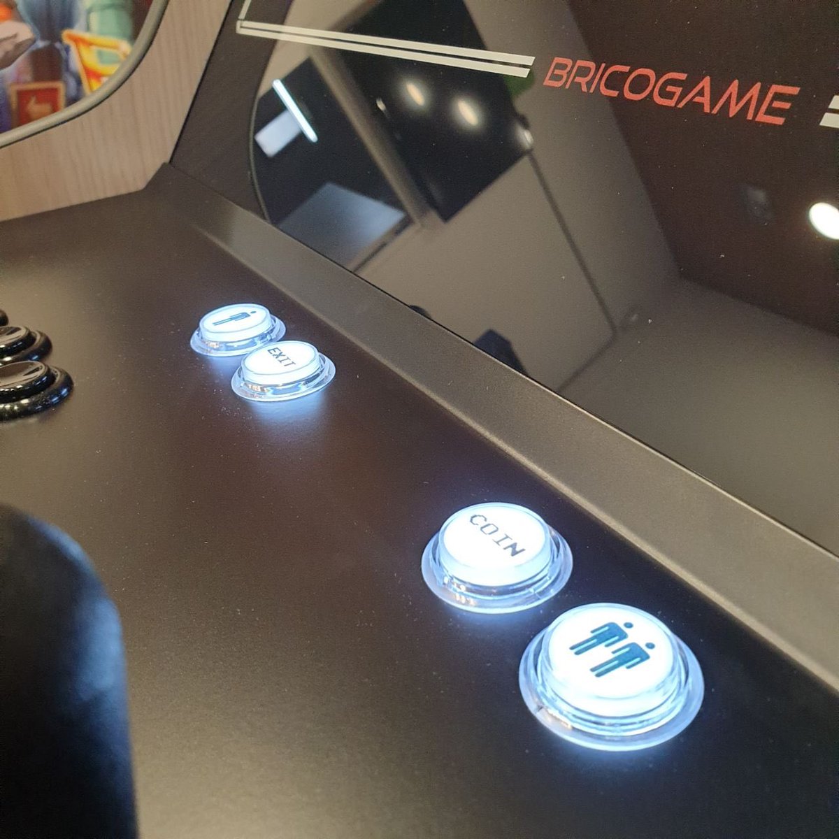 Bricogame's tweet photo. ¿Quieres un diseño más sencillo para la parte de la casa donde quieres poner tu Keyboy? Pues te mostramos una solución muy eficaz.
Más info.: https://t.co/YW4dyWCuYc
https://t.co/AbnBSs9Mo5 

#bricogame #keyboy #retromachine #retroarcade #arcaderetro #maquinaarcade https://t.co/V6om7mfy4r