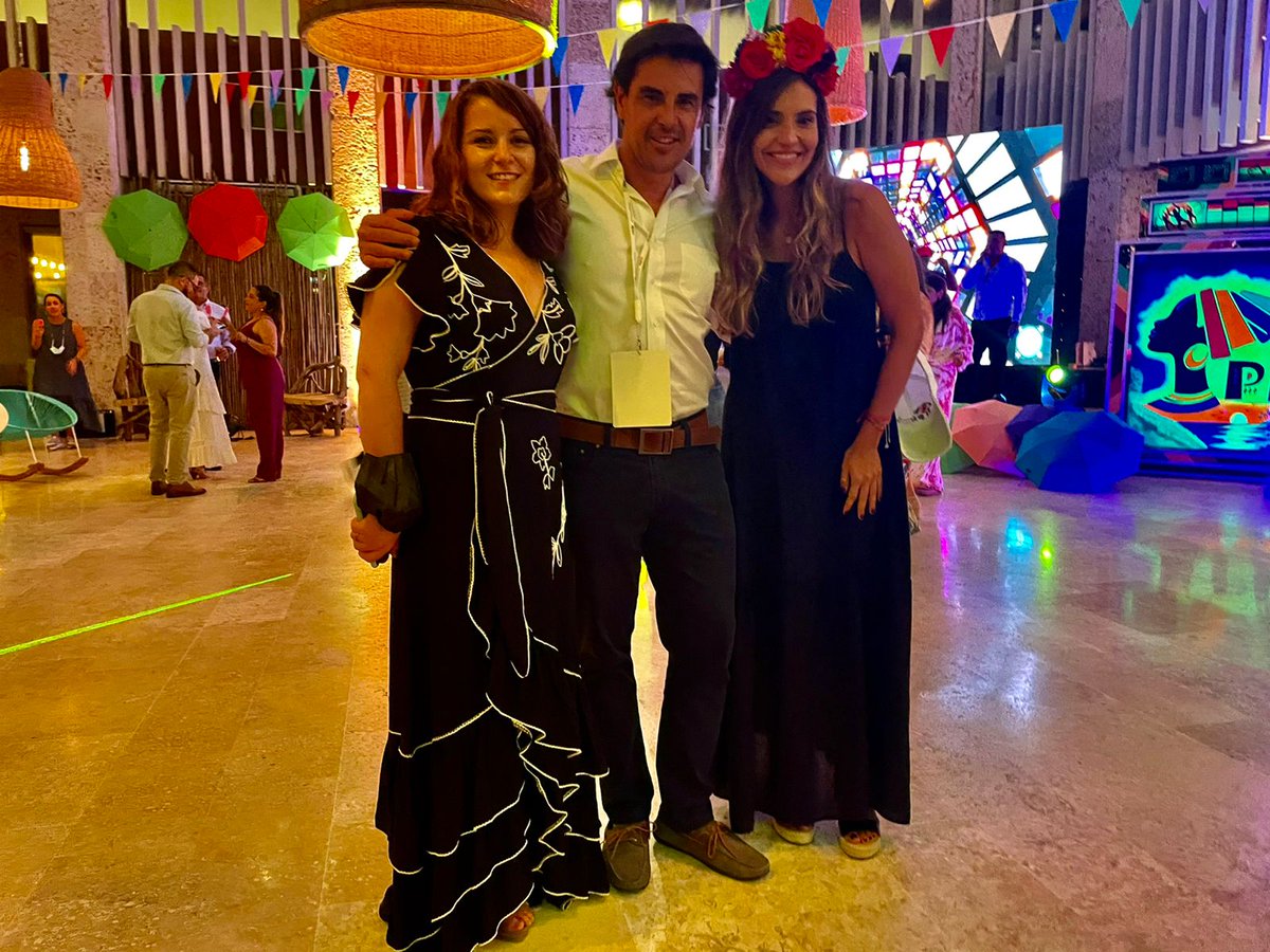 magixgroup's tweet photo. Así se vivió #NocheDeBarrio desde el Centro de Convenciones Cartagena de Indias donde pudimos convivir y bailar un poco con la mejor música de Colombia, además de poder compartir con grandes colegas de la industria del evento.
#MagixGroup auspiciador oficial de #ICCACongress2021 https://t.co/8RNGPQ2qqQ