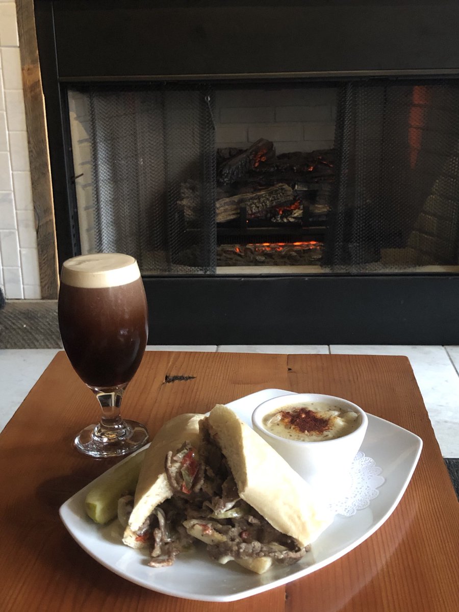 Game One of the World Series, Portland cheesesteak and a pint of nitro Jubeal Ale.  Come on down to the Bottom ⚾️🍻🥳😀