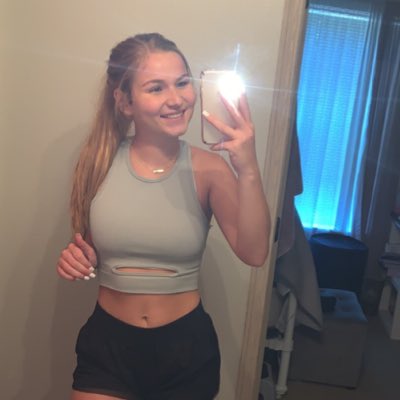 _Charleigh_13's tweet photo. #NewProfilePic https://t.co/ykzrmozdRz