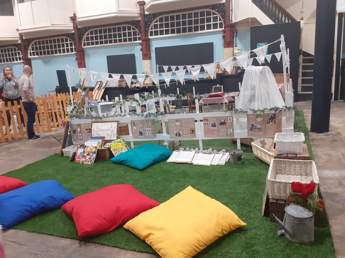 Setting up our allotment for tomorrow's #LYLM2021 Let's grow event. Lots of green fingered fun, giant art wall, treasure hunt, street entertainment, art workshop along with Street art games.
@LoveUrLocalMkt 
<a href="/Nabma_Markets/">NABMA Markets UK</a> 
<a href="/marketsmatter/">NMTF</a>