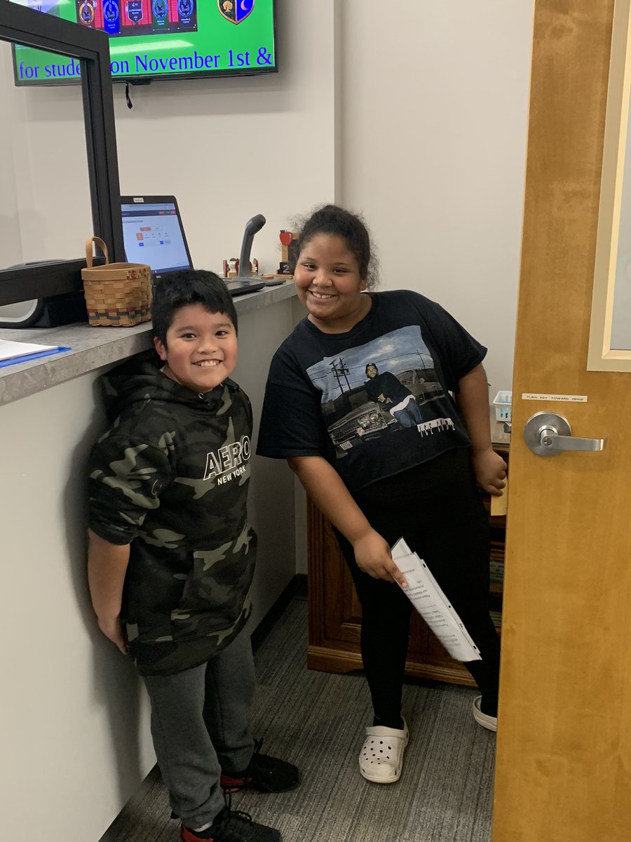 Mrs. Long tweet media