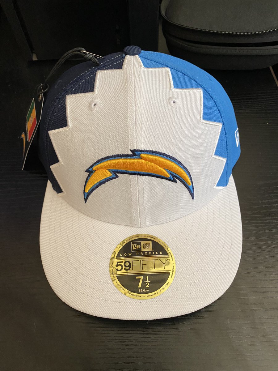 Ruin_Rising's tweet photo. Hey Chargers Fans! With Halloween around the corner, here’s a giveaway! I’ve got a 7 1/2 59Fifty Low Profile, as well as a ‘47 Trucker Snap Back to give away! Just retweet and comment which one you’d prefer! #BoltUp I’ll randomly pick the winner after Sunday’s Game (Oct 31) https://t.co/bYWkmeIt5b