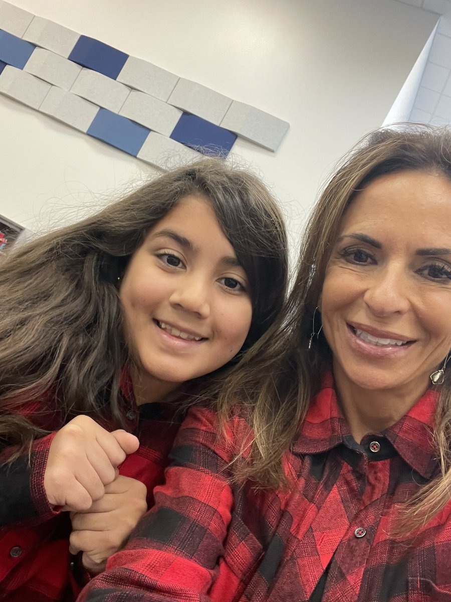JoSpedale's tweet photo. Celebrating Red Ribbon Week with my RED Buffalo plaid twins! @CyFairYeager https://t.co/zOHUvfiR0z