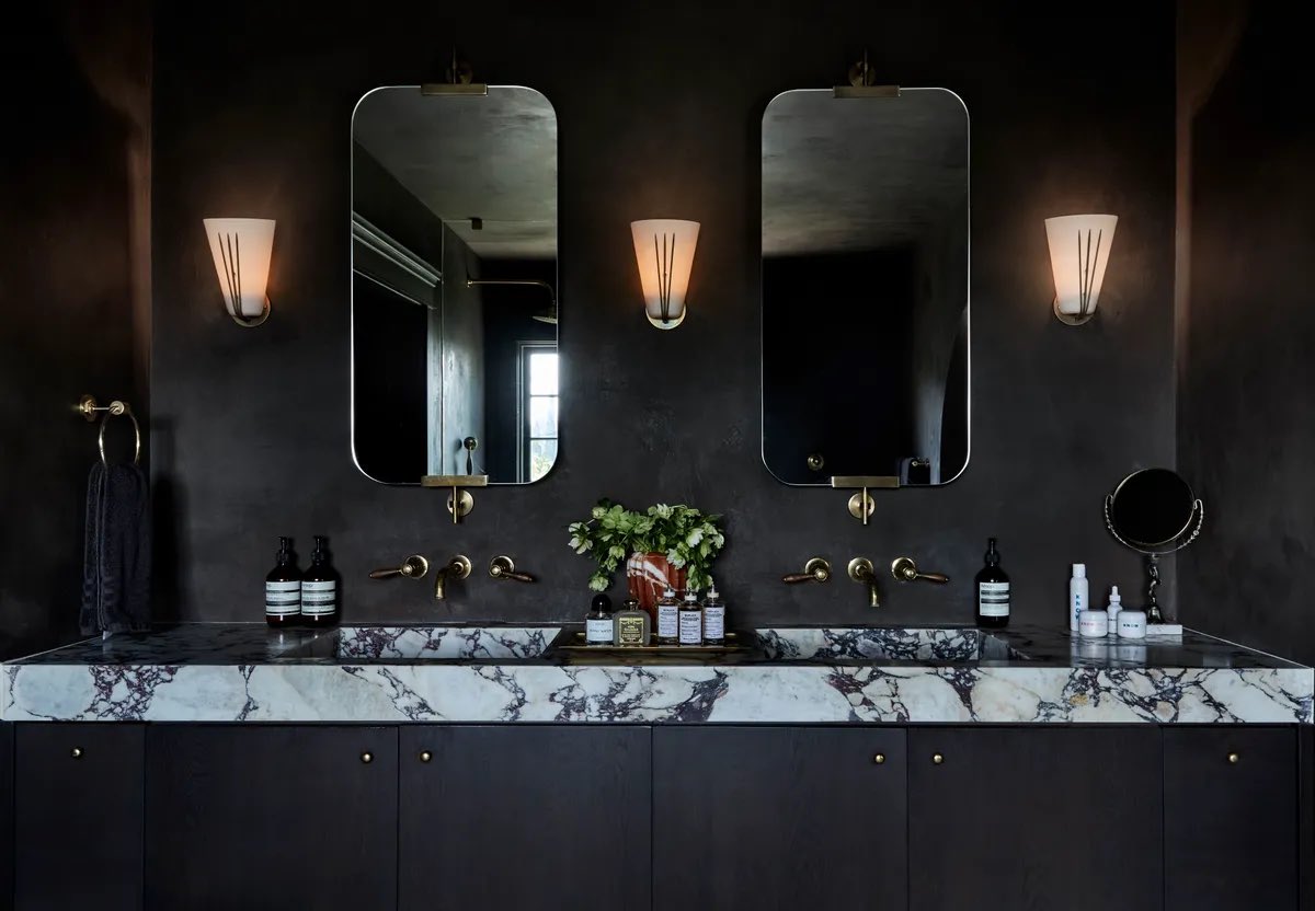 narcicismo's tweet photo. Vanessa Hudgens’ bathroom is all I want. https://t.co/CXTkgtAf7n