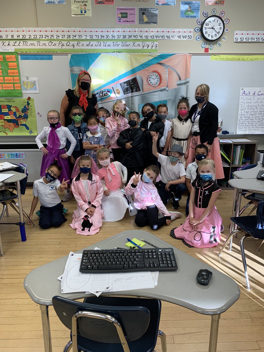jlim_shms's tweet photo. In addition to celebrating the 50th day of school, we also learned how to creat iMovies and trailers. This group of learners knows how to take things to the next level. Nothing is impossible for them. #SHMS https://t.co/gpCTDZYEU0