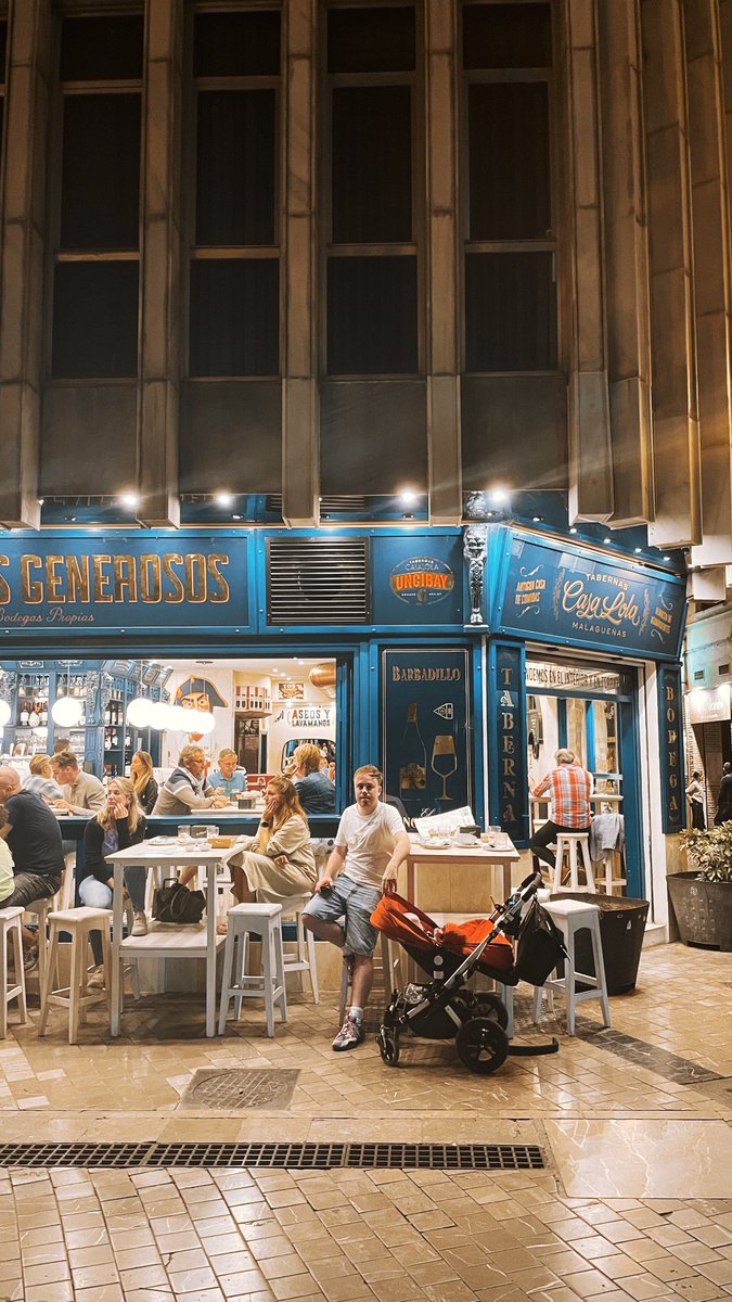 Málaga in oktober: in t-shirt pintxos eten met een tevreden baby aan onze zijde