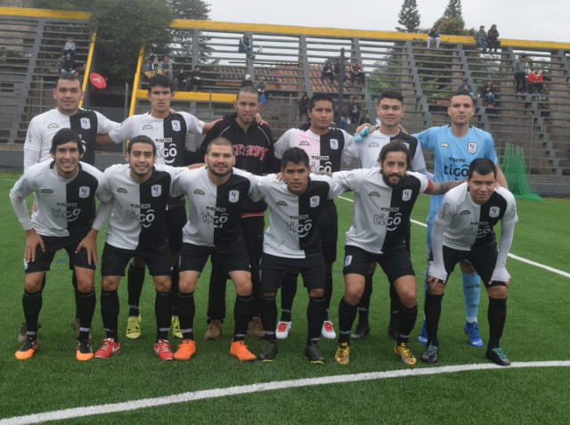 BrunoPont's tweet photo. Tacuary descendió en el año 2012,hoy vuelve a Primera División. https://t.co/1T9INp4q8b
