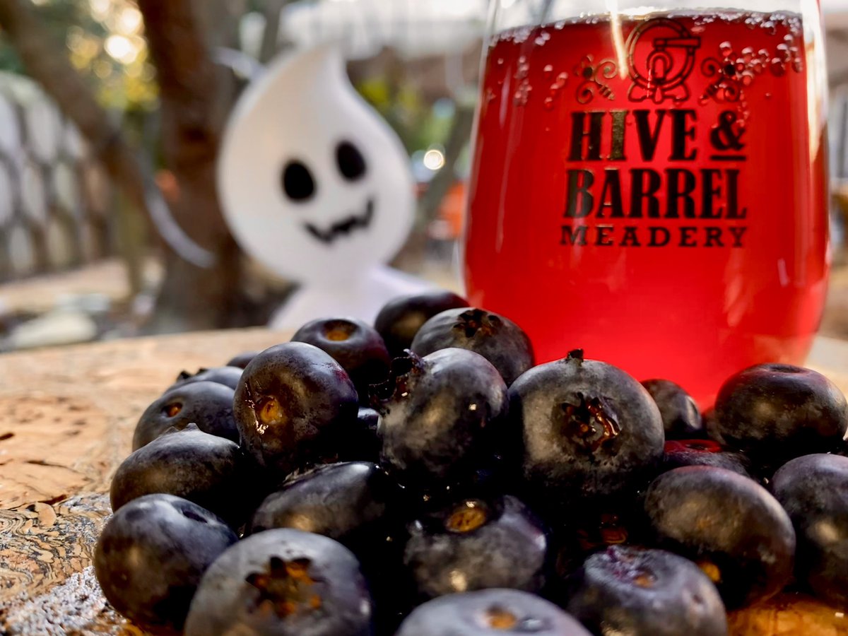 We’re getting into the holiday spirit at the meadery! 🐝🍯🍎🫐🍂🍁🎃

Come by and see us this week and try our new BOO! Berry Cider! It’s spooky 👻 good!

Wed &amp; Thur 4p-9p
Fri &amp; Sat 4p-10p

We also have Crowlers of Cider to go!

#kymeadery #mead #cider #barrelagedmead #kyproud