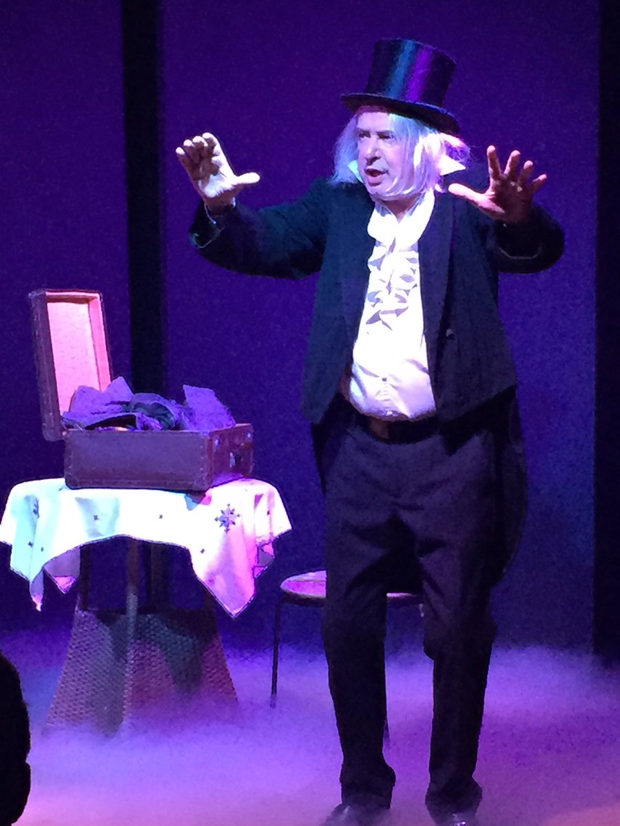 Petit retour sur la Fête des théâtres à l’Alphabet avec Le paradis c’est d’enfer, de Brigitte Rico !!! Merci à tous d’être venus faire un tour avec nous au paradis !!