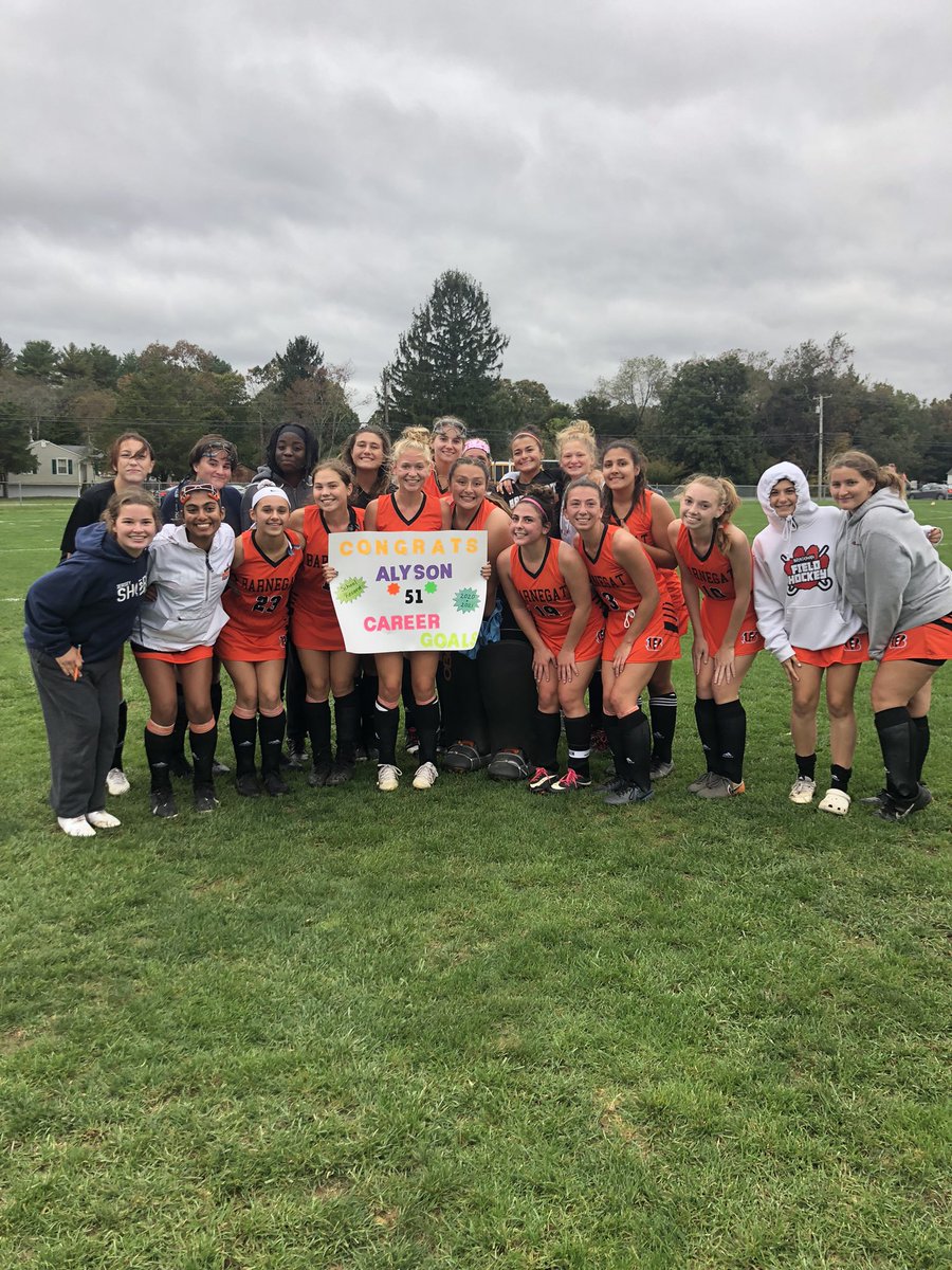 3-2 OT win over Delsea to advance to the second round of states! Regulation goals scored by A. Sojak and C. White. An assist by A. Kennedy. OT goal by A. Sojak to beat the school record for goals in a career! Congrats Alyson on your 51st career goal! 🐯🏑