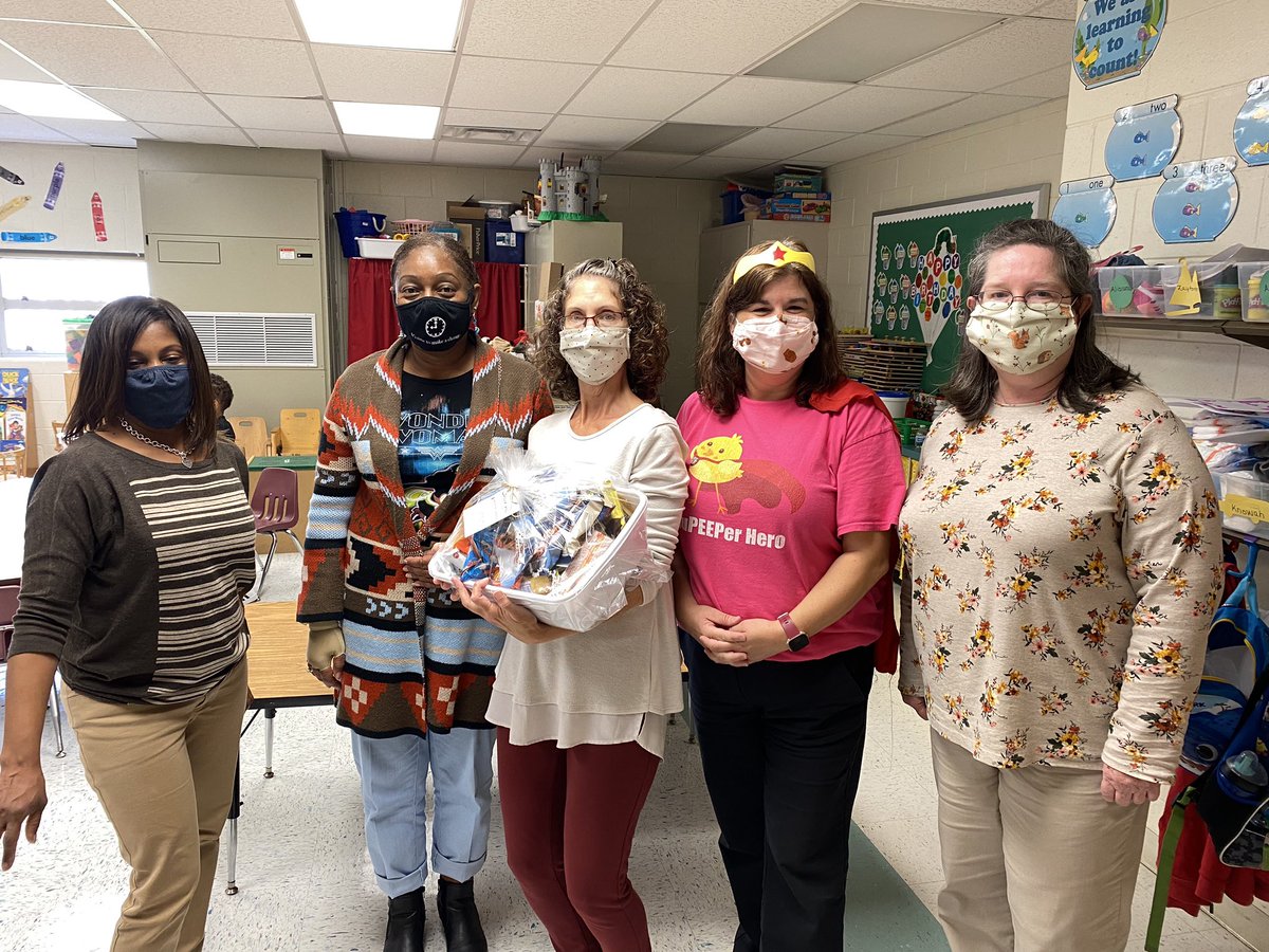 The PEEP team at <a href="/KGJohnsonESNNPS/">Katherine G. Johnson Elementary</a> enjoying some sweet treats from the Student Advancement department! #teacherappreciation