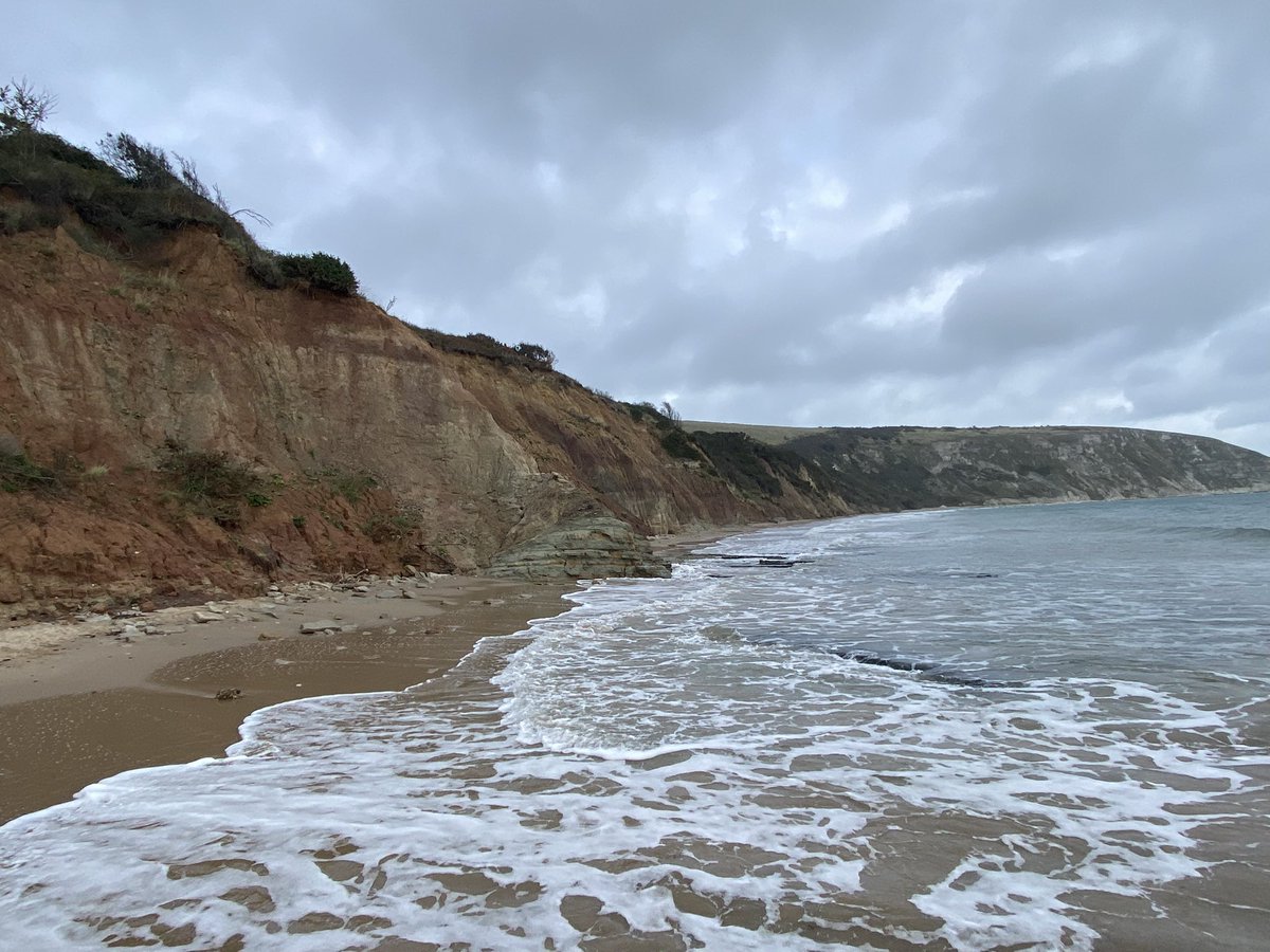 SarahGeography's tweet image. Coastal defences at Swanage #geographyteacher #coastaldefences #halftermholiday #busmansholiday