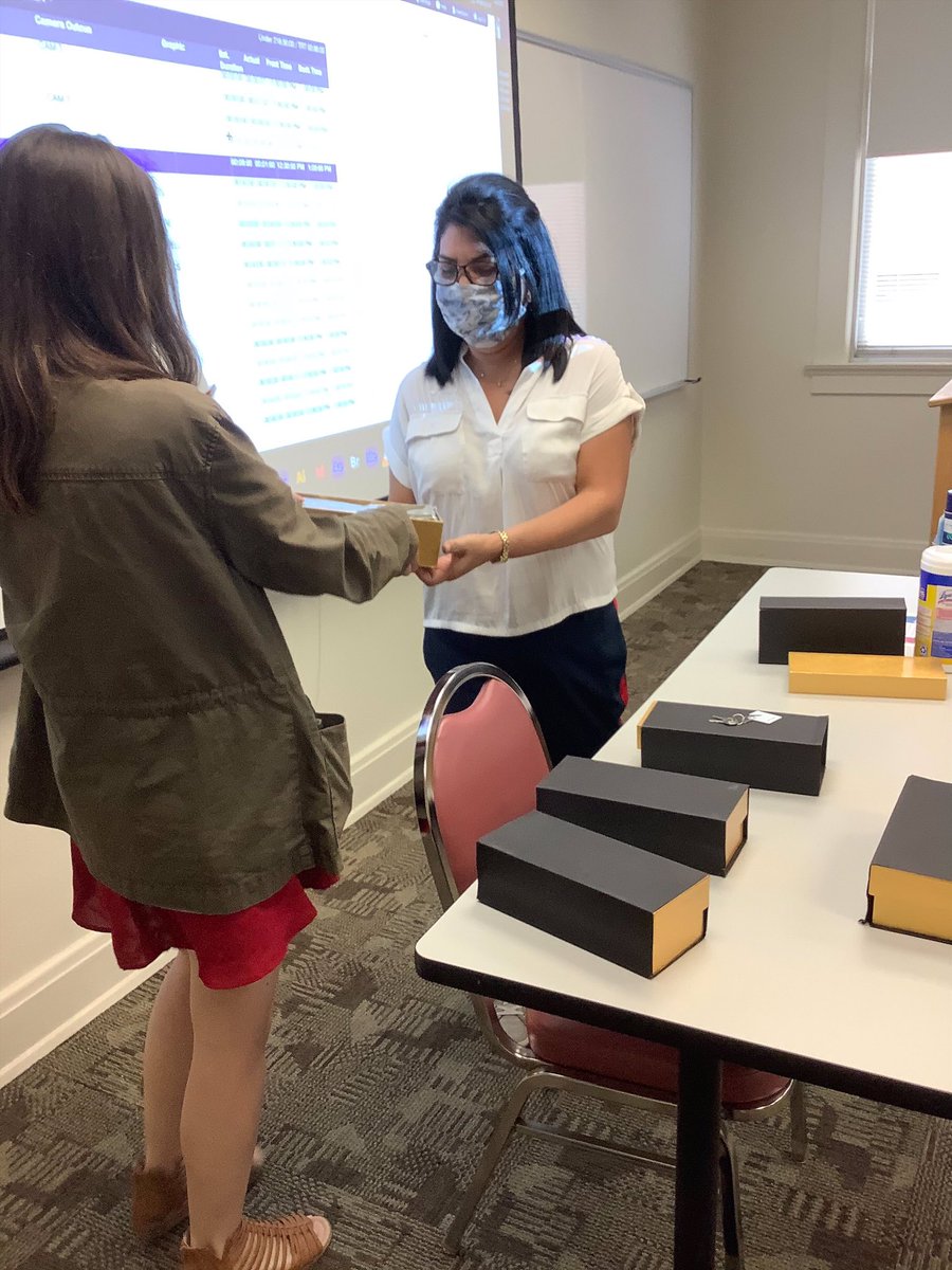 uiw_comm's tweet photo. 🏆The 2021 Lone Star Chapter Emmy Awards arrived today! Winners were able to see the new arrivals first hand.
Congratulations to @uiwtv for winning 5 Student Production Emmy Awards this year! They will be housed in the awards case outside AD 271 for everyone to see. #UIWCOMM https://t.co/37iyCdPYQk