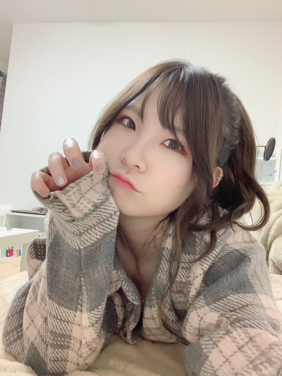0Mskc's tweet photo. みんなおはよっ
みーはこれからねるの。
おやすみっ

あ、あのね、
ツメかわいいの。 https://t.co/wdvZakC7Qn