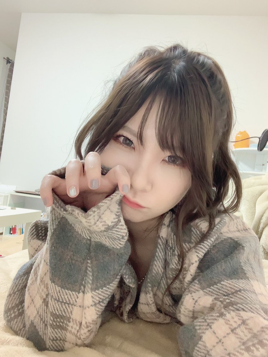 0Mskc's tweet photo. みんなおはよっ
みーはこれからねるの。
おやすみっ

あ、あのね、
ツメかわいいの。 https://t.co/wdvZakC7Qn