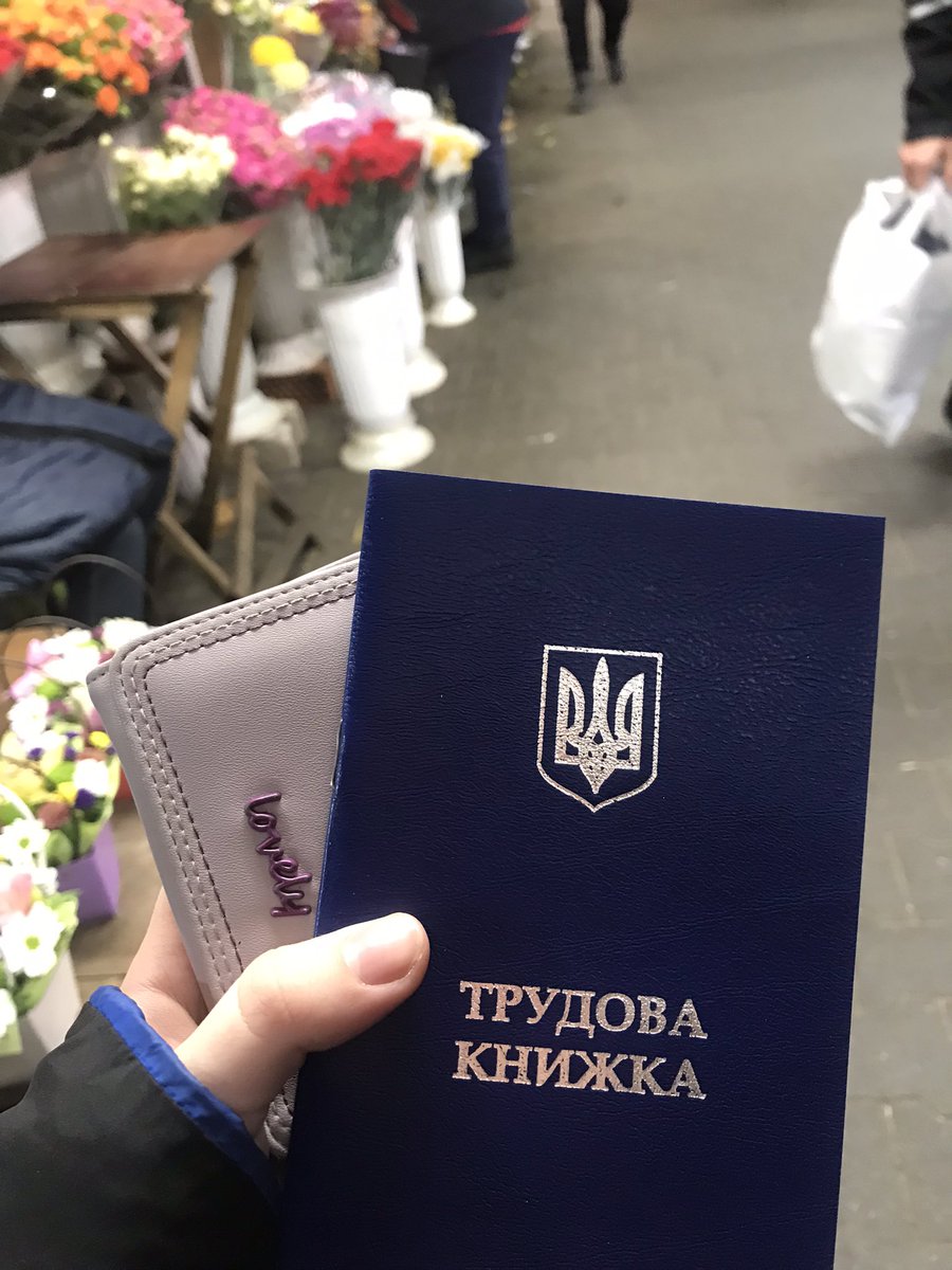 Varvarassi's tweet photo. Как говорила моя бабушка- как не в говно так в пионеры…. https://t.co/0OvMSpPTJ9
