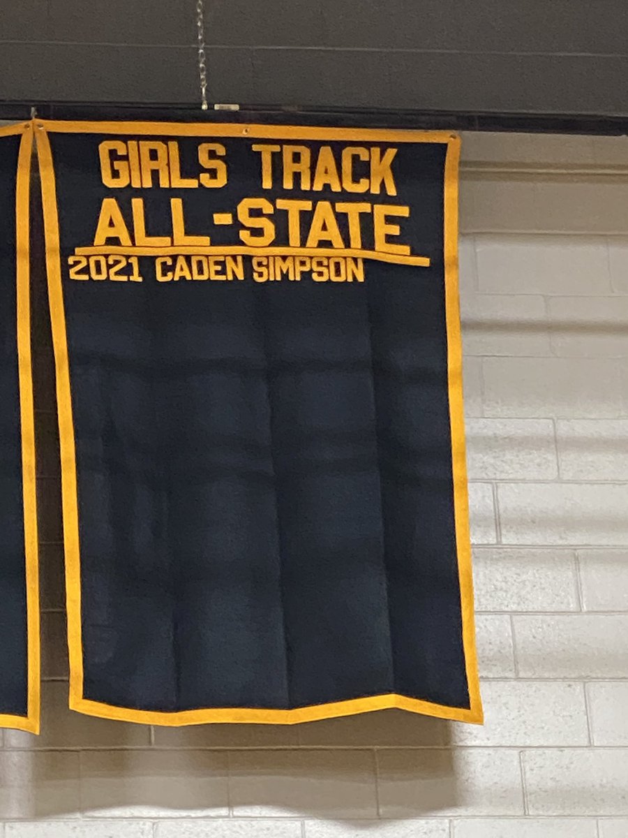 JLHSTrack's tweet photo. It’s banner season for Jonathan Law Track….7 names added to Law immortality!!! Banners are forever!!! https://t.co/BGO9SSto2Y