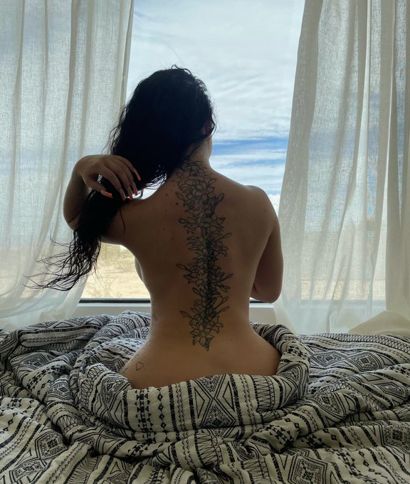 My weekend getaway🤍 https://t.co/tFzJquZMSn