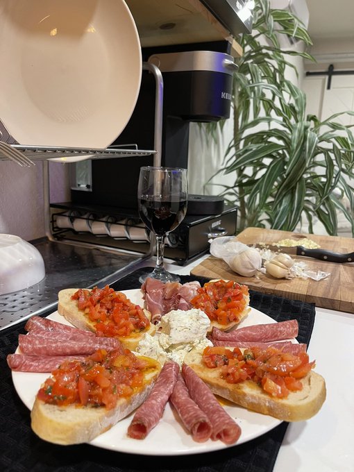 My weekend getaway🤍 https://t.co/tFzJquZMSn