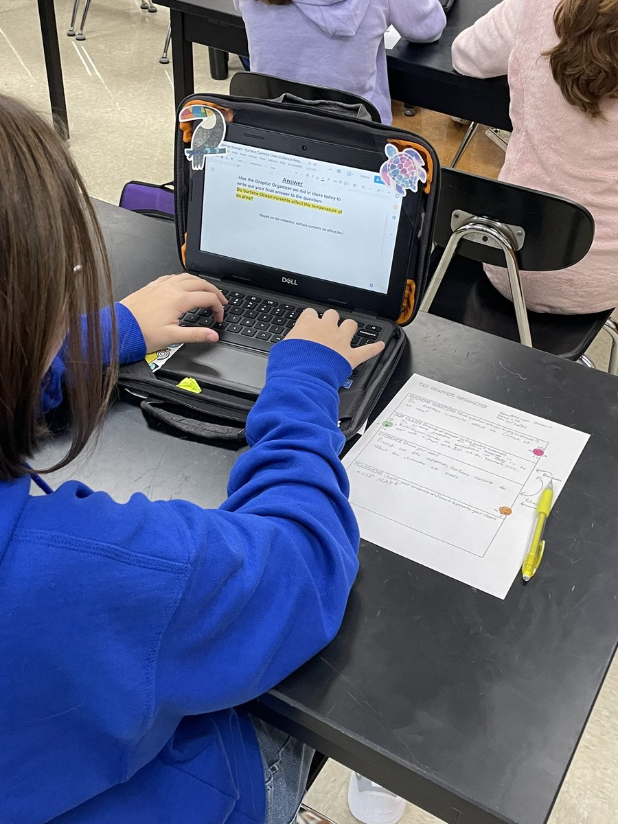 scasper27's tweet photo. #DisciplinaryLiteracy in full swing at North Union! I enjoyed observing writing in Science! Students used evidence to support their claim🙌🏼 #literacyconsultant #verticalalignment #teachercollaboration @erikabower @NU_Supt @NUMS_Principal https://t.co/IpYkZ3w1e1