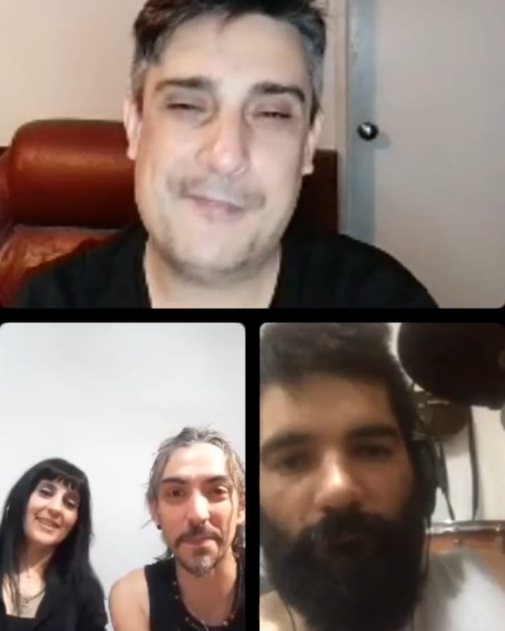 JzPrensa's tweet photo. 👉 Gracias Juanjo de @pedimosperdon por la buena onda,  el espacio, la difusión, un gran momento compartido junto a la gente de @falsostitosoficial #vamospormas 🎸🎙👊
.
👉 Mira la entrevista completa en el perfil de @pedimosperdon 👈 de yapa un temita de #audioslave 🎶🎶🎶🎶 https://t.co/MOO0RCs53l
