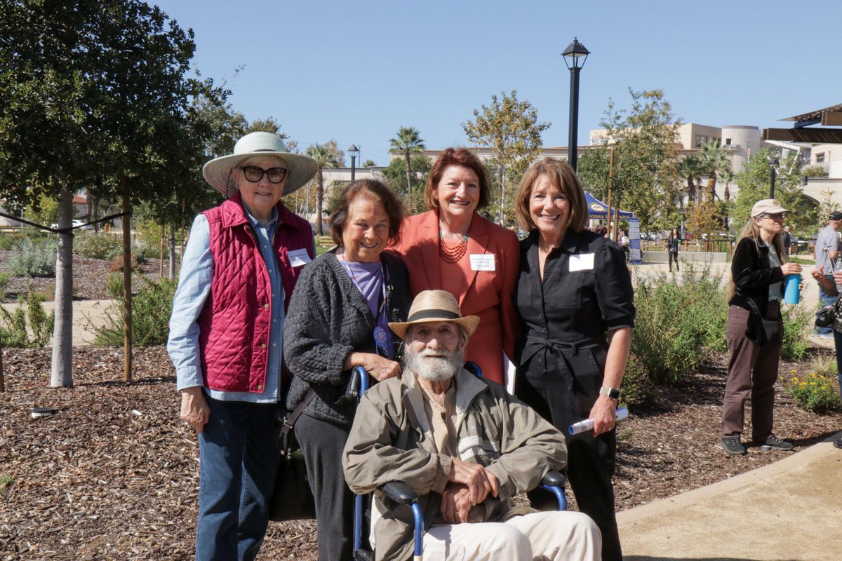SenToniAtkins's tweet photo. I joined local Tribes, @CAStateParks, and fellow electeds to celebrate the Grand Opening of the new Iipay-Tipay Kumeyaay Mut Niihepok park in  @OldTownSanDiego! After a decade of effort on this important project, I'm thrilled we are able to honor the Kumeyaay Nation. 👏 https://t.co/4vLNzIE4s2